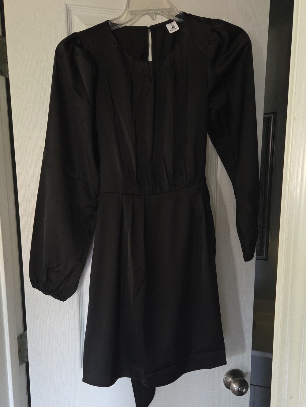 Mitilly Classic Black Long Sleeve Mini Dress